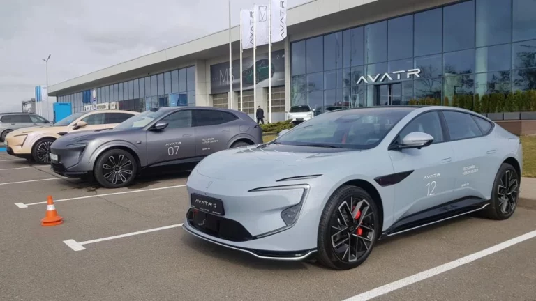 avatr в беларуси дилер минск автосалон