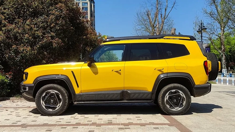 кроссовер Changan Deepal G318 сбоку 2025