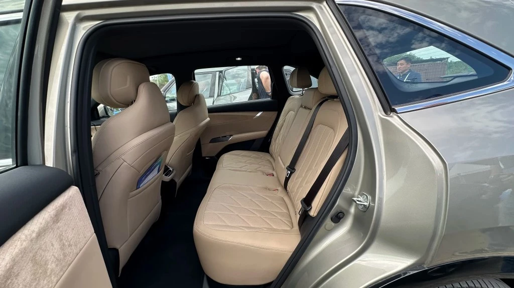 Changan CS75 Plus четвертого поколения новый в Китае салон интерьер сиденья второй ряд