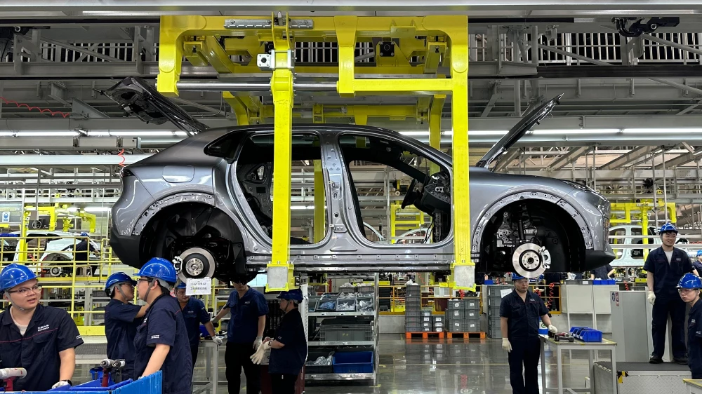 changan завод в китае производит avatr 07 deepal s05 changan nevo e07 производственная линия сварочный цех