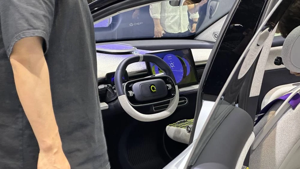 Концепт-кар Chery QQ Qurio салон интерьер в Шанхае на шанхайском автосалоне 2025