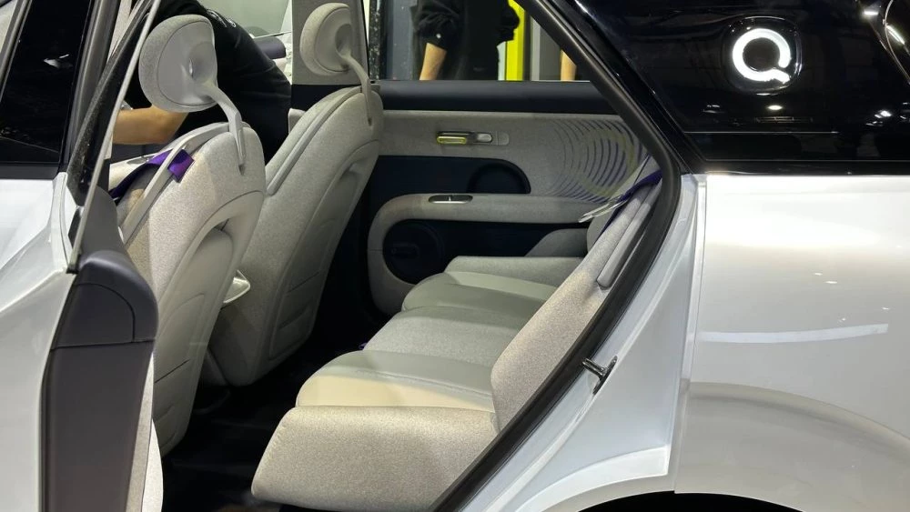 Концепт-кар Chery QQ Qurio салон интерьер в Шанхае на шанхайском автосалоне 2025