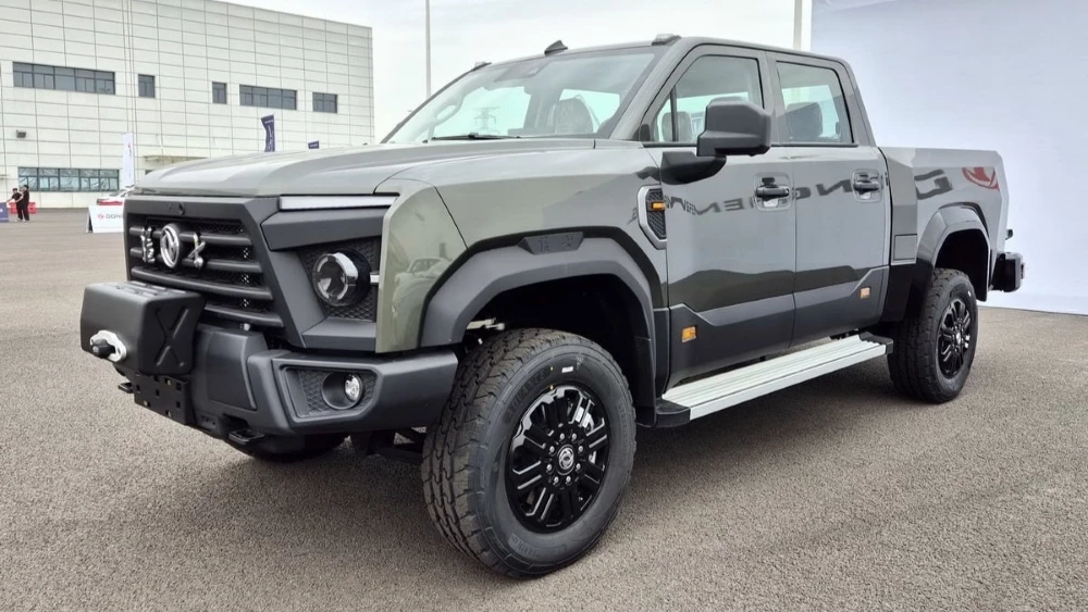 Dongfeng Mengshi MS600 пикап сбоку спереди