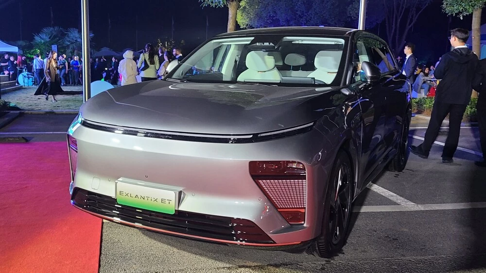 Exlantix ET для Китая Sterra сбоку спереди