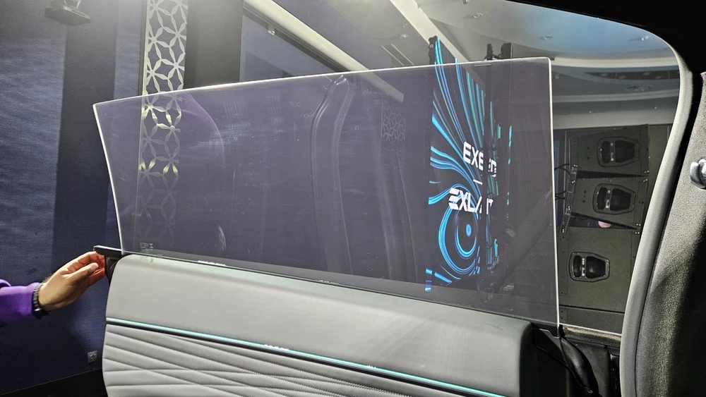 Exlantix ET тест салон интерьер стекла дверей затемнение