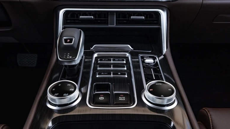 Foton Tunland V9 пикап салон интерьер консоль тоннель