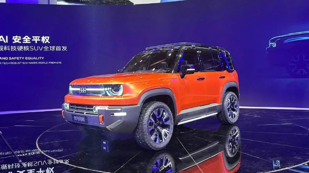 Geely Galaxy Cruiser сбоку спереди Шанхай Шанхайский автосалон 2025