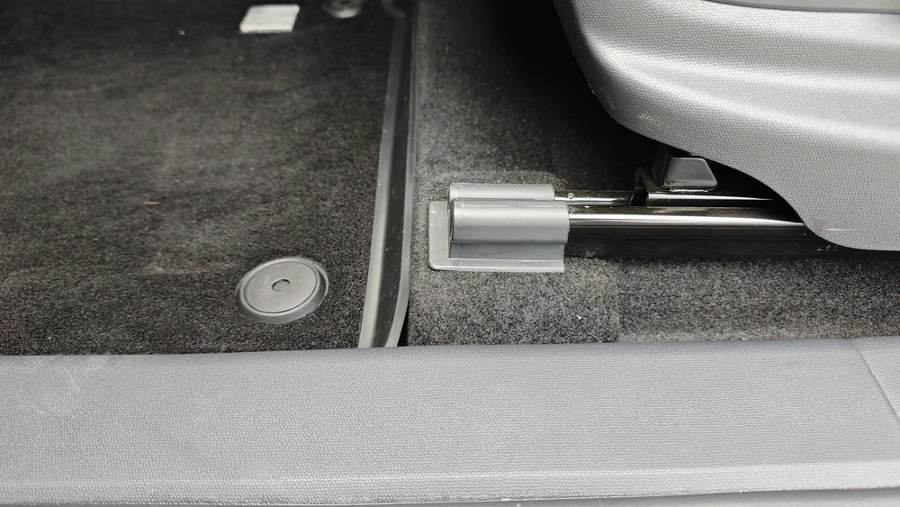 Hongqi HS3 тест мишина салон интерьер переднее кресло