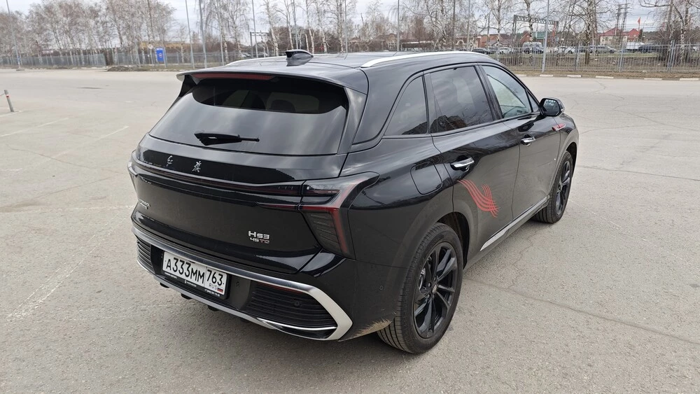 Hongqi HS3 тест мишина сбоку сзади