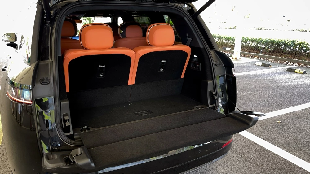 Lynk & Co 900 салон интерьер багажник