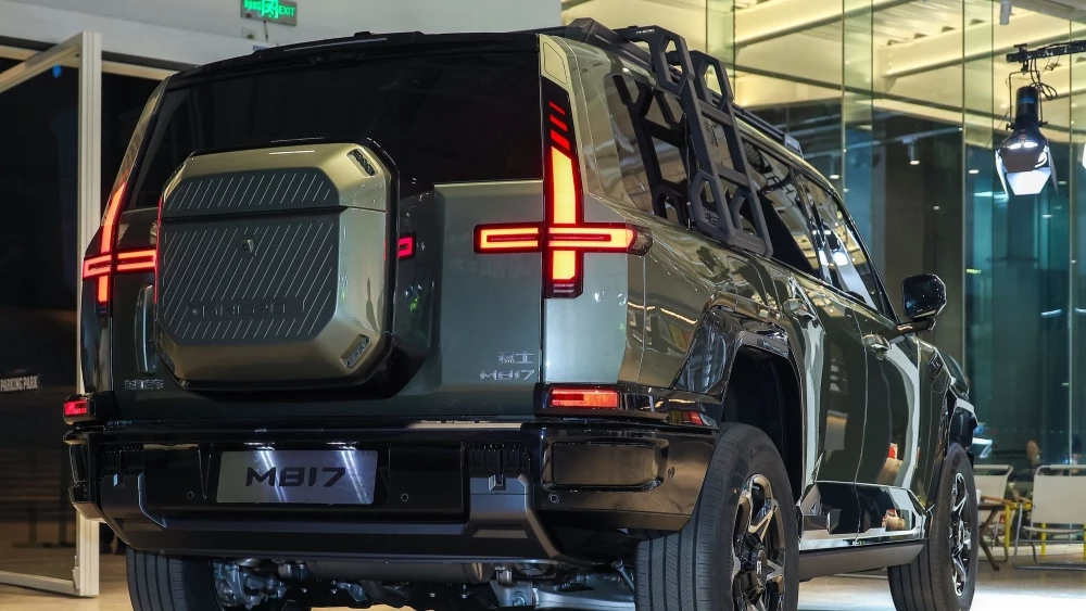 Mengshi M817 презентация сзади сбоку