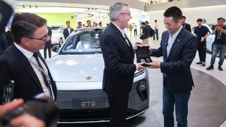 Nio ET9 Шанхай 2025 Шанхайский автосалон ZF Group Голгер Кляйн