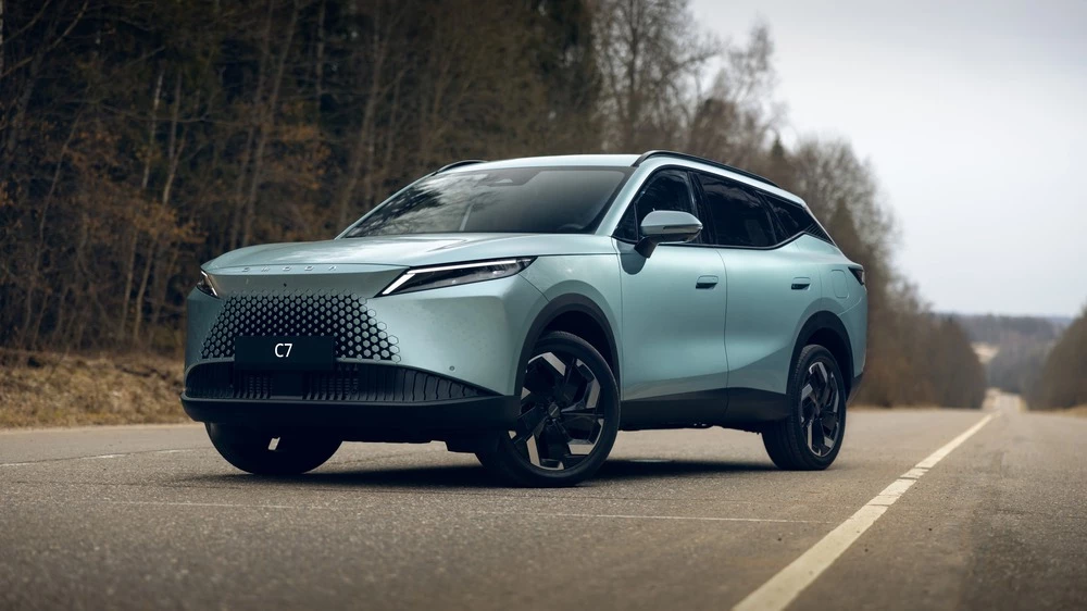 omoda c7 новая сбоку спереди