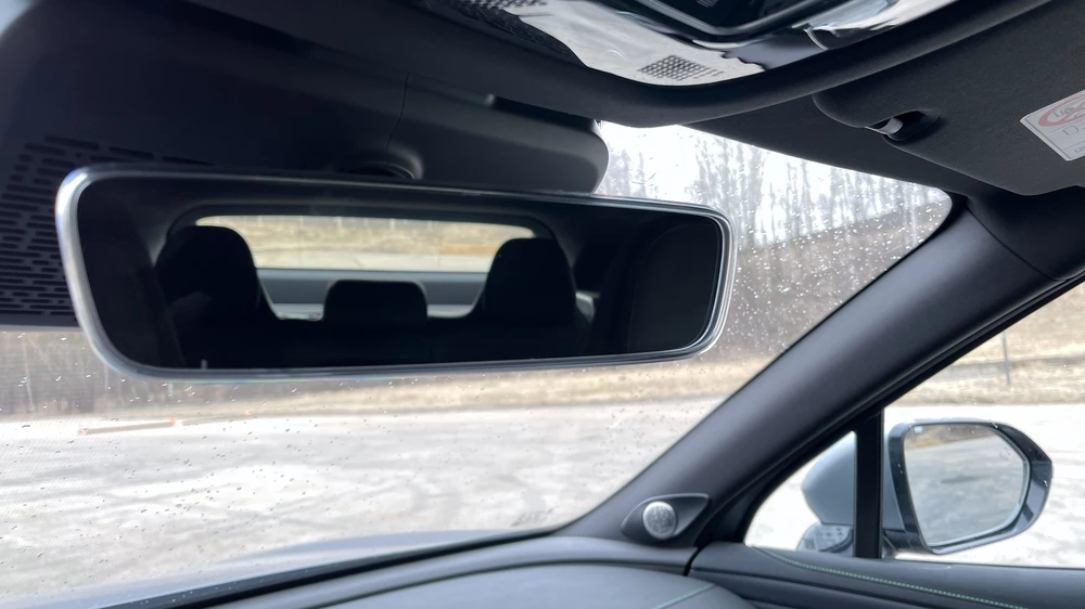 Omoda C7 тест салон интерьер зеркало заднего вида