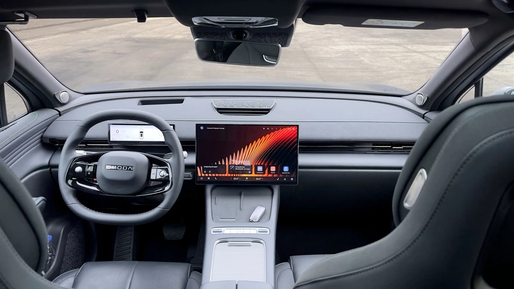 Omoda C7 тест салон интерьер