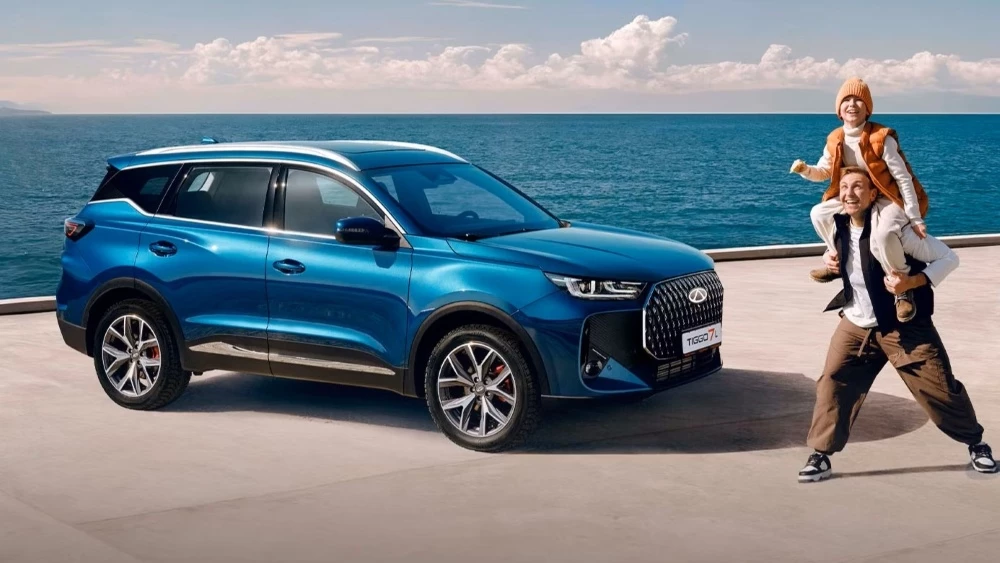 Chery Tiggo 7L в России сбоку спереди