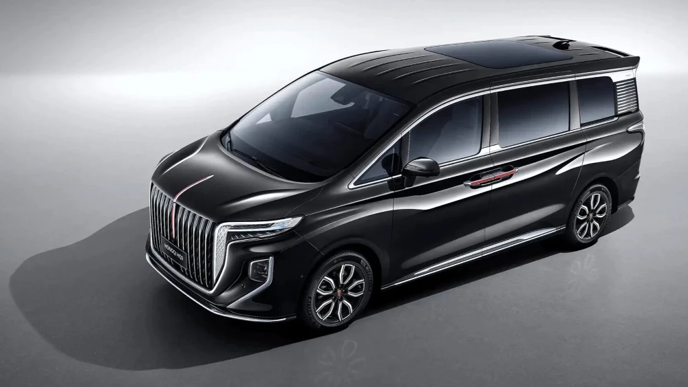 минивэн Hongqi HQ9 сбоку спереди