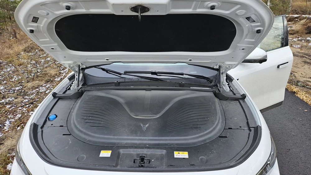 Voyah Free EVR Sport Edition капот мотор двигатель