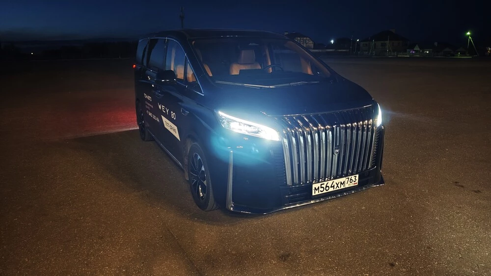 wey 80 тест сбоку спереди ночной свет фары