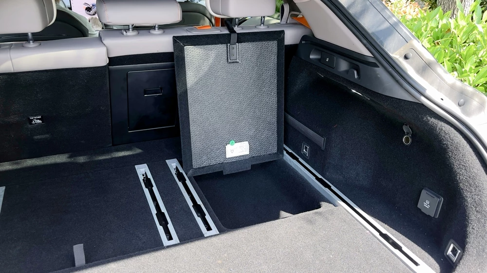 Zeekr 007 GT тест салон интерьер багажник