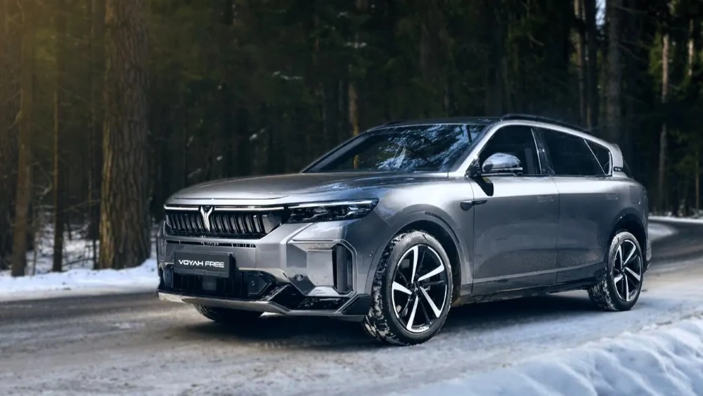 voyah free sport edition кроссовер сбоку спереди