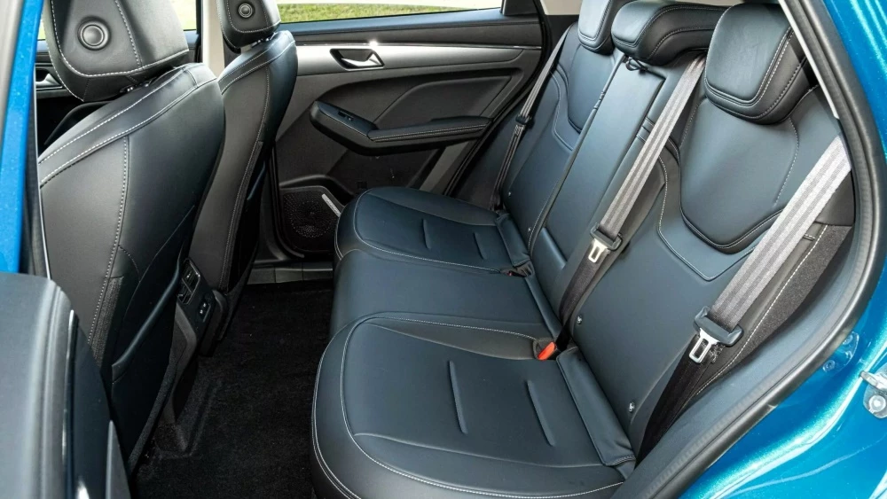 гибридный кроссовер Haval Jolion HEV интерьер