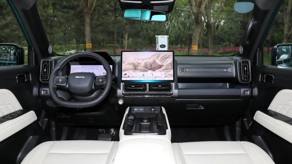 салон бензинового haval raptor