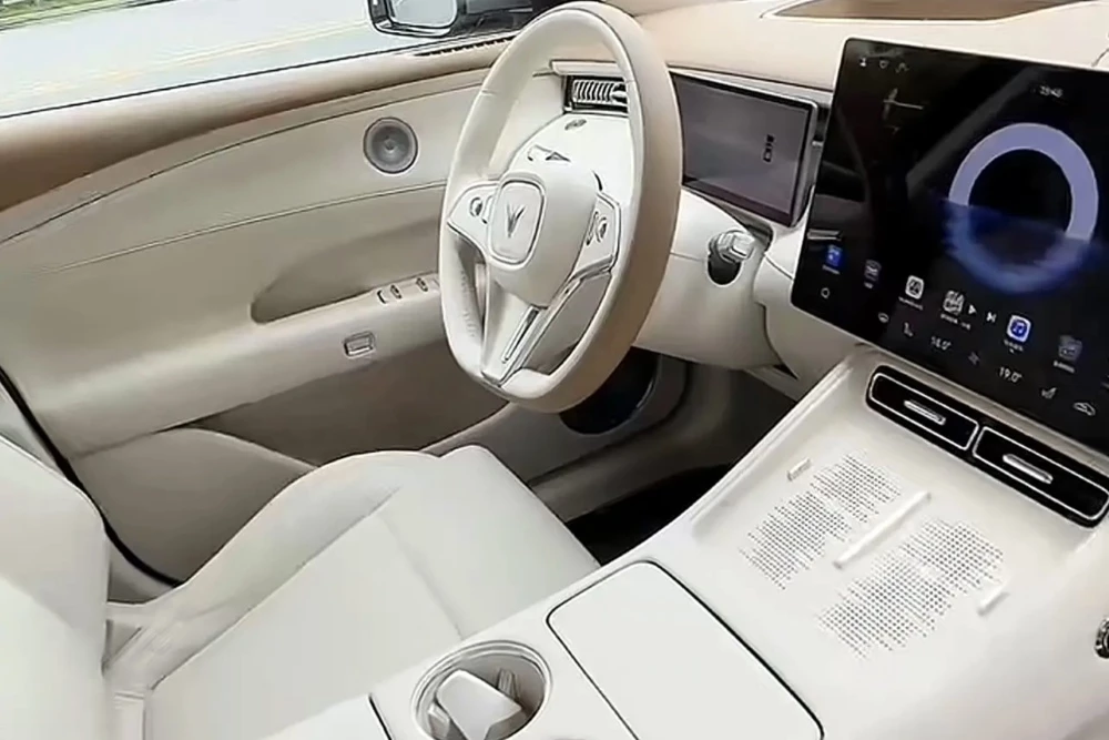 новый Voyah Free+ интерьер