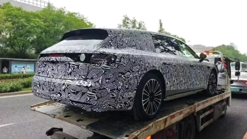 универсал Stelato S9 Travel Edition сбоку сзади в Китае