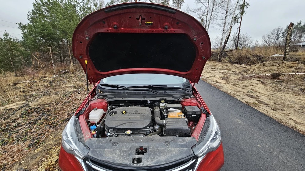 Changan Alsvin тест капот открыт мотор двигатель