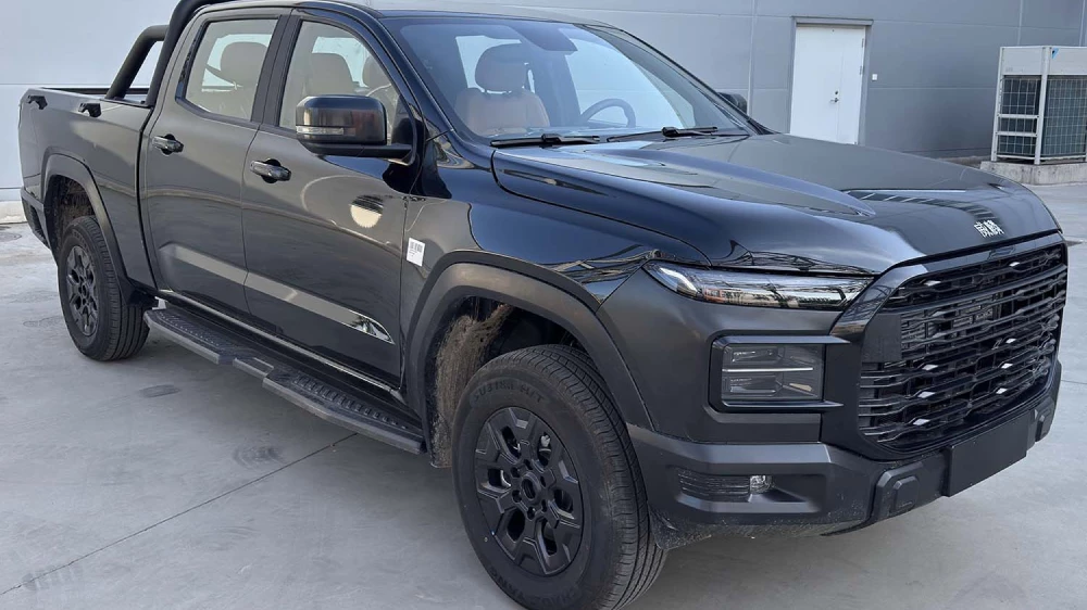 chery rely r08 himla пикап сбоку спереди черный