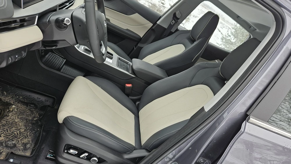 Chery Tiggo 4 тест салон интерьер сиденья первый ряд