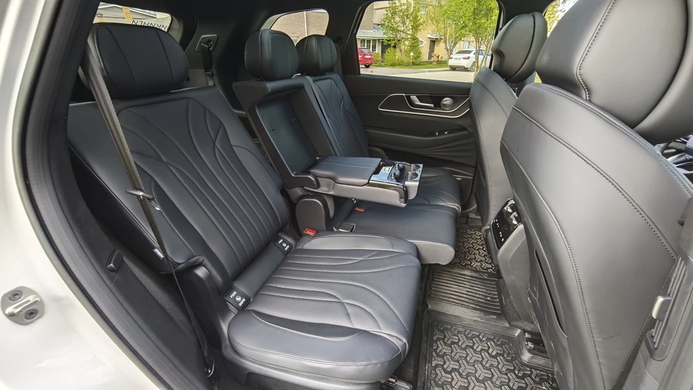 chery tiggo 9 тест мишина салон интерьер сиденья второй ряд