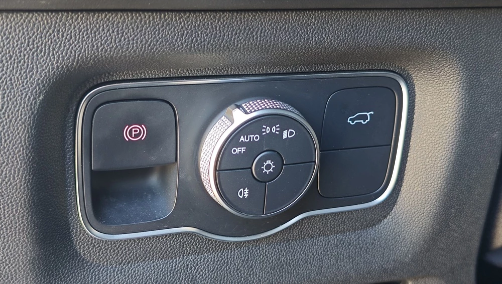 chery tiggo 9 тест мишина салон интерьер блок управления светом