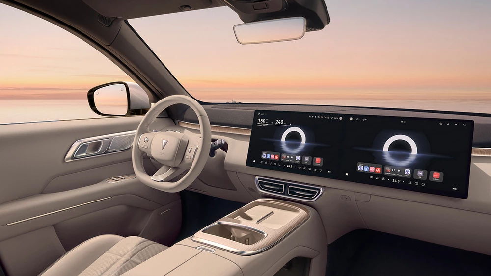 Deepal S09 салон интерьер первый ряд