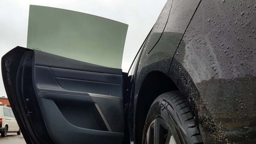 Dongfeng eπ007 1200 EVR тест салон двери безрамочные