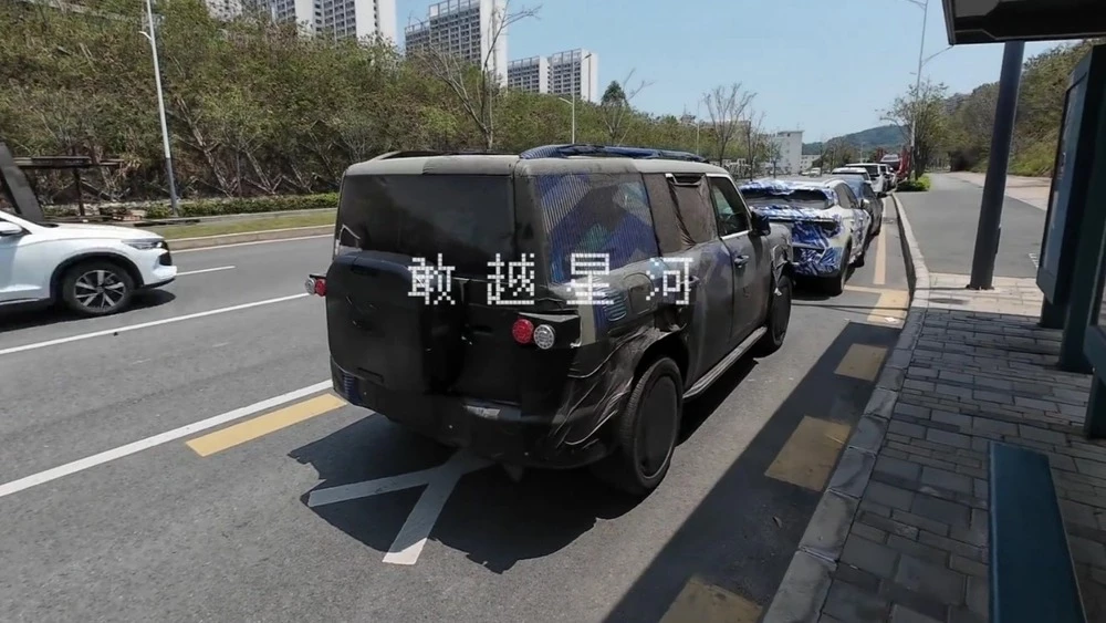 Fang Cheng Bao Tai 7 сбоку сзади шпионское