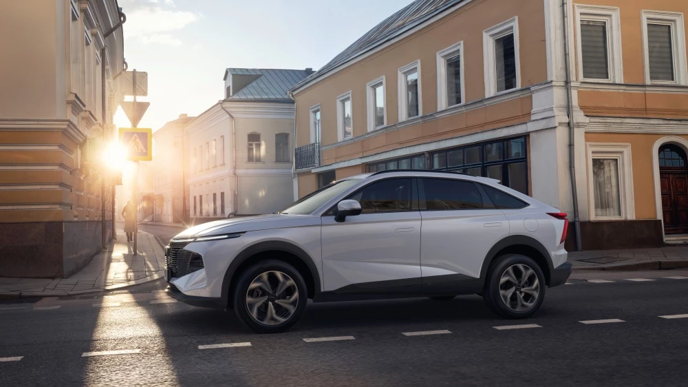 Haval F7x второго поколения сбоку