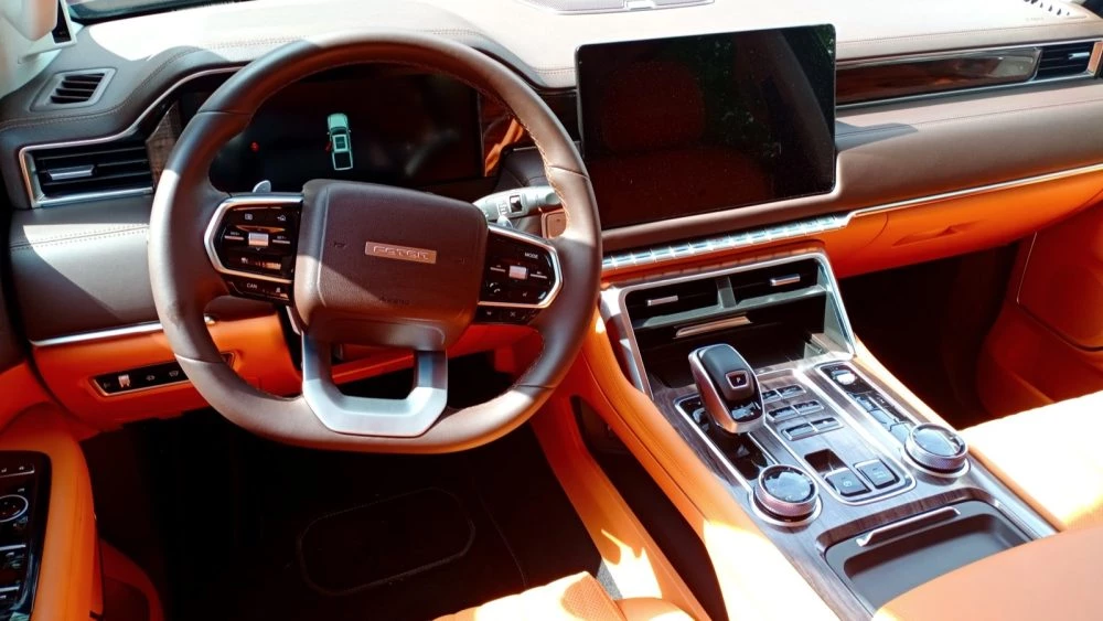 Foton V9 салон интерьер первый ряд