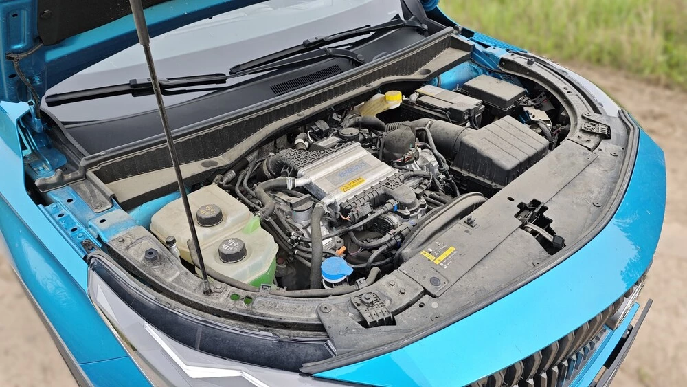 GAC GS3 тест Мишин двигатель мотор капот открыт