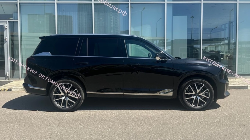 Кроссовер GAC GS8 Hybrid в России сбоку