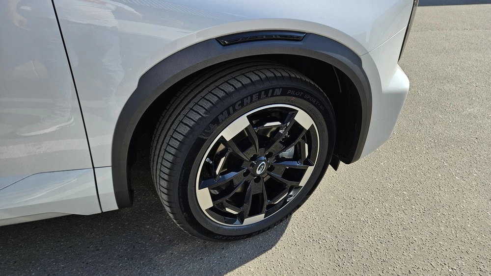 GAC GS8 Traveller тест обзор колесные диски шины michelin