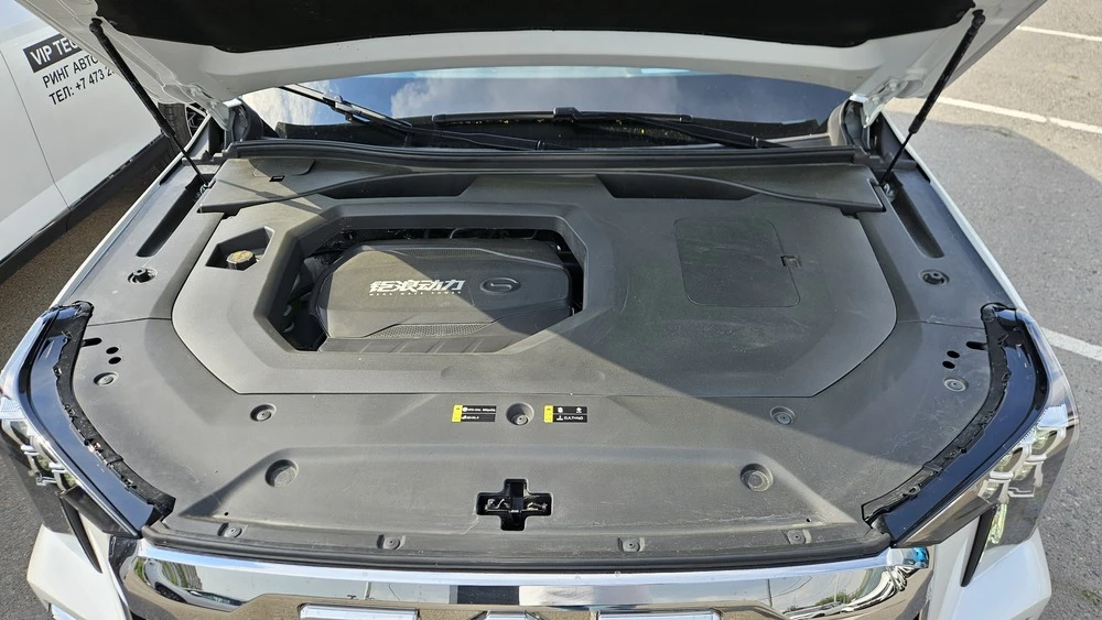 GAC GS8 Traveller тест обзор капот мотор двигатель