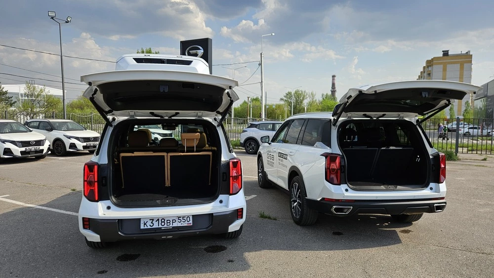 GAC GS8 Traveller тест сравнение с ПGS8 сзади крышка багажника