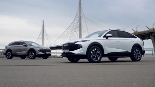 Кроссовер Haval F7x и F7 отличия различия сбоку форма кузова