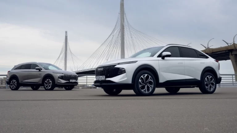 Кроссовер Haval F7x и F7 отличия различия сбоку форма кузова