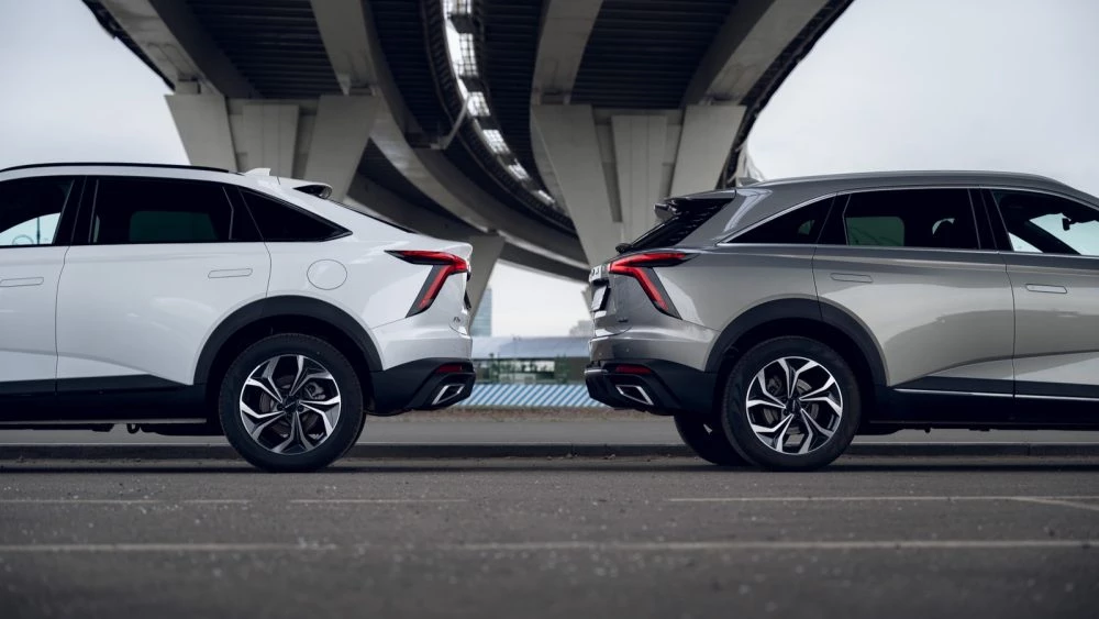 Кроссовер Haval F7x и F7 отличия различия сбоку форма кузова