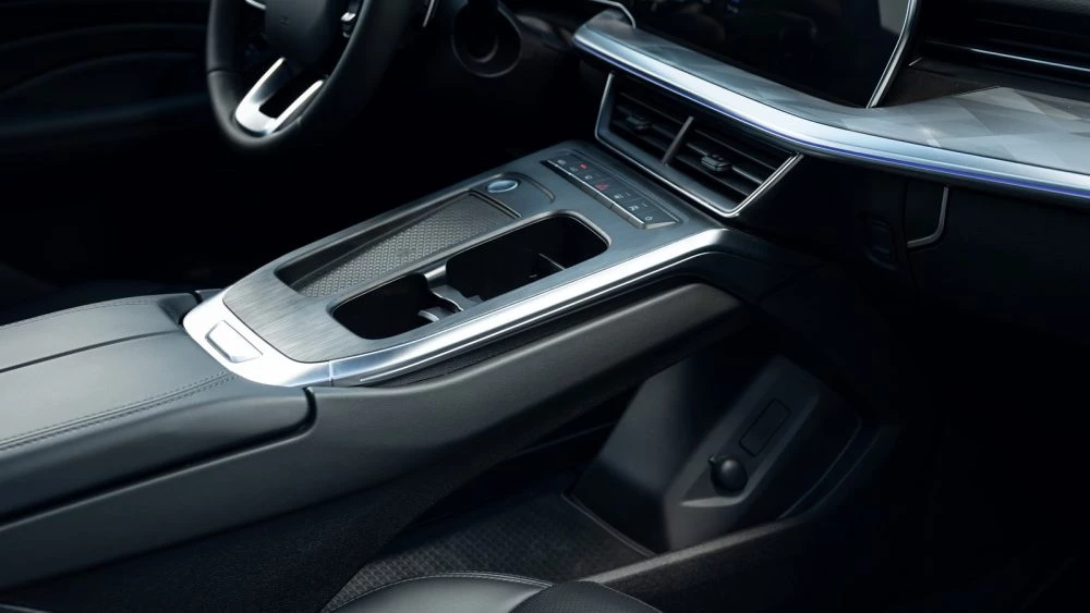 Кроссовер Haval F7x салон интерьер тоннель 