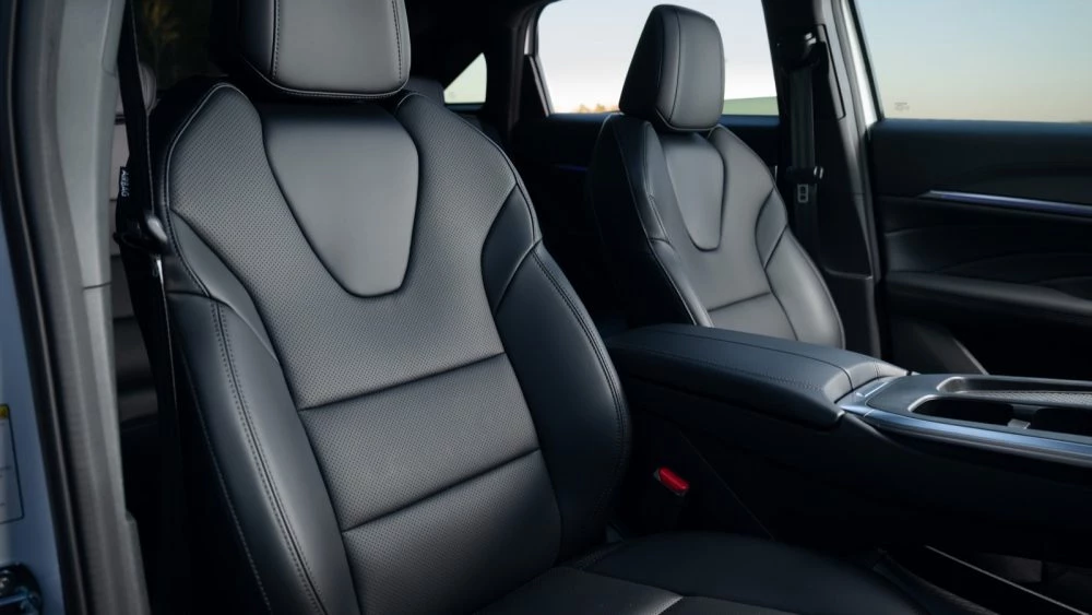 Кроссовер Haval F7x салон интерьер сиденье первый ряд