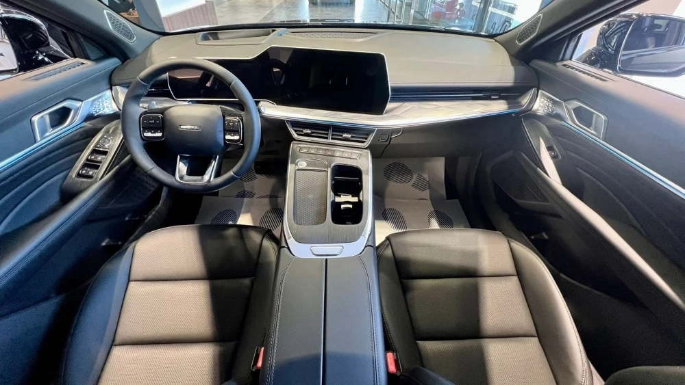 Haval F7x салон интерьер у дилера в автосалоне купить новый корсгрупп тула